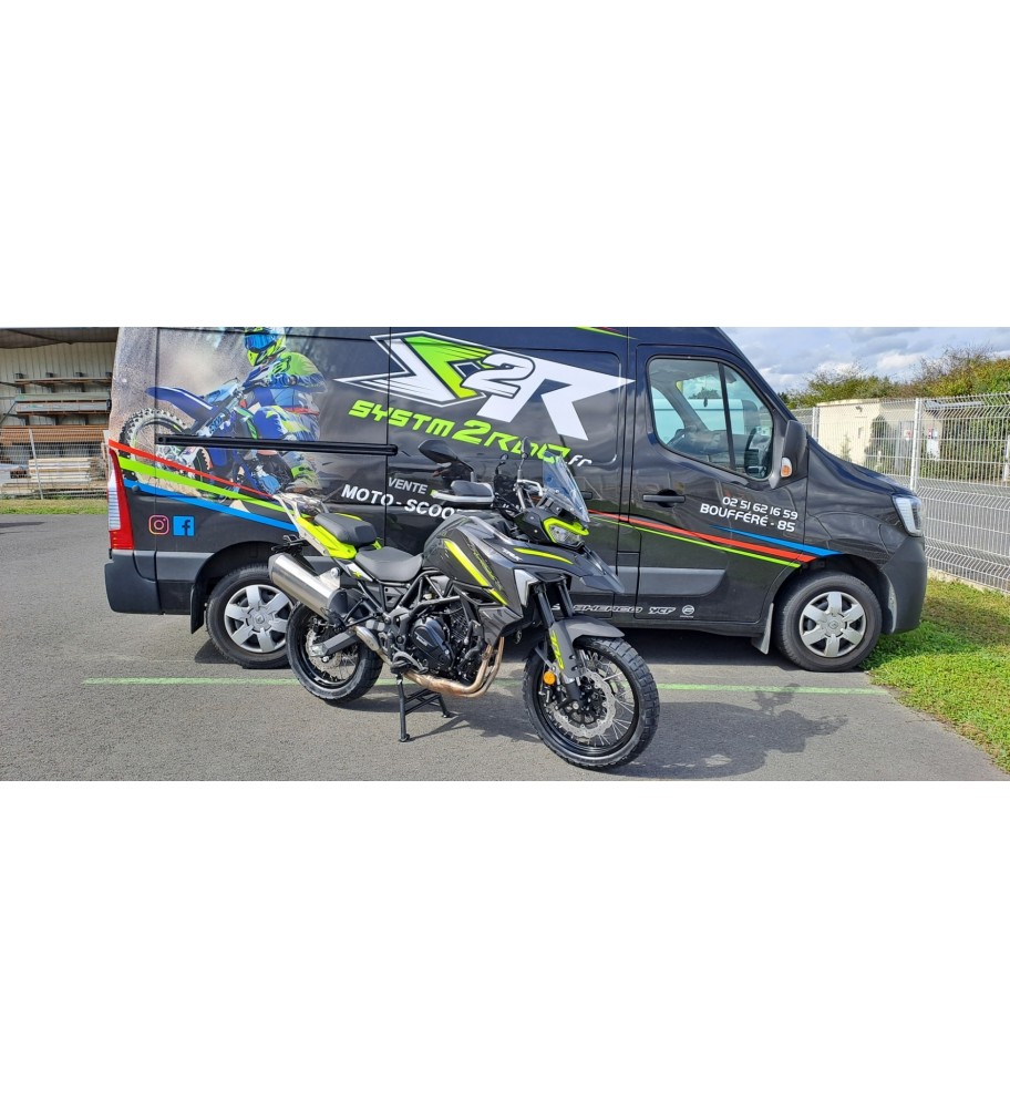 MOTO BENELLI TRK 702 X NEUVE GRIS ET JAUNE