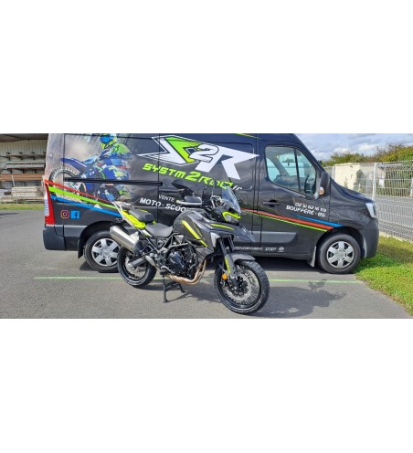 MOTO BENELLI TRK 702 X NEUVE GRIS ET JAUNE