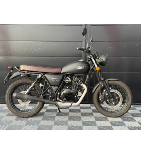 MOTO MASH 125 SEVENTY NOIR MAT