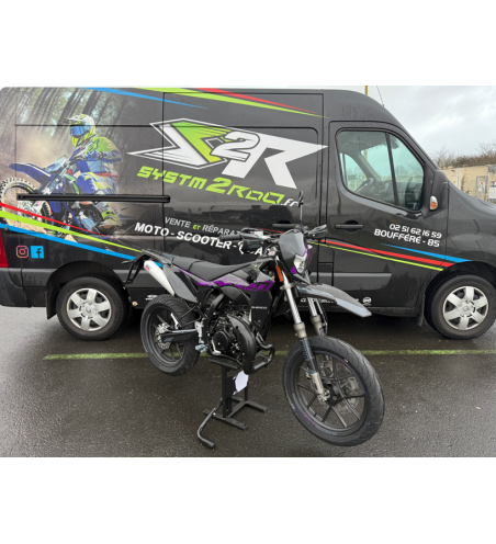 50 A BOITE SHERCO SM STD BLACK PINK GRIS E5 2025