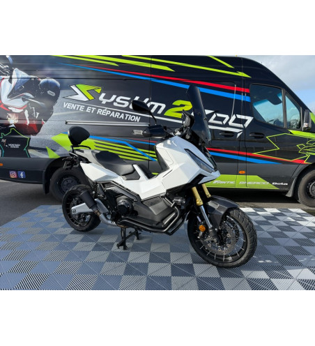 MAXISCOOTER HONDA X-ADV 750 BLANC 2025 OCCASION