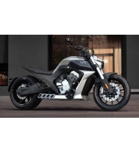 MOTO BENDA LFC 700 NOIR 4 CYLINDRE